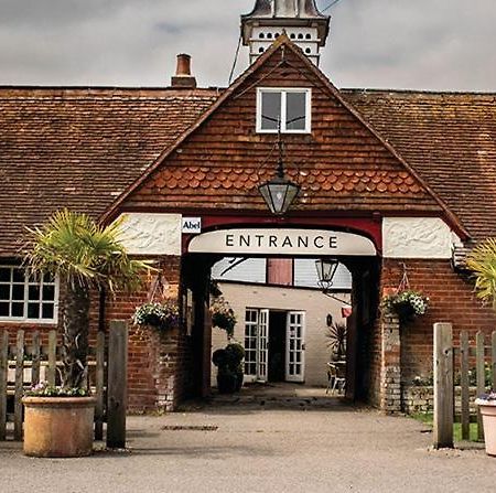 The Walhampton Arms Bed & Breakfast Lymington Bagian luar foto