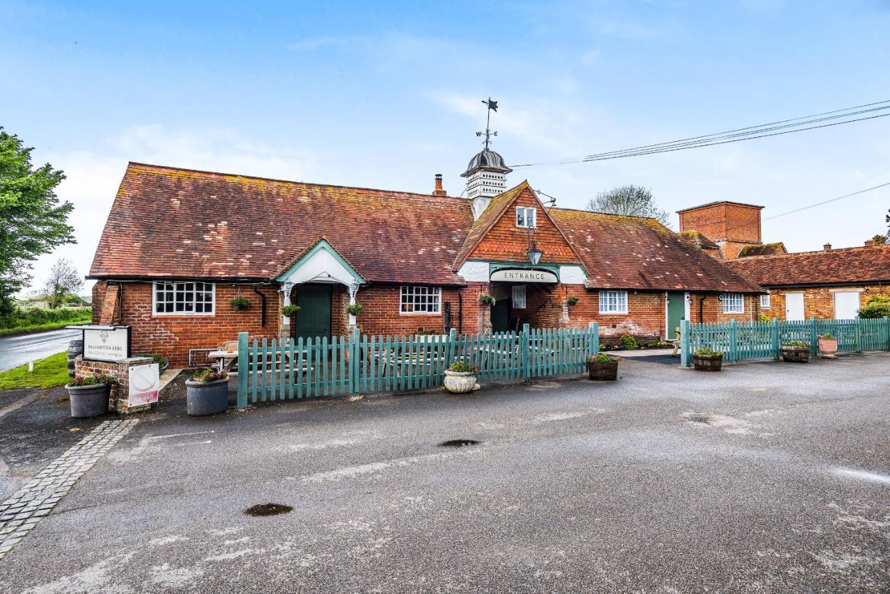 The Walhampton Arms Bed & Breakfast Lymington Bagian luar foto